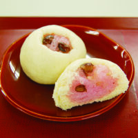 画像：赤飯饅頭はいかがですか！